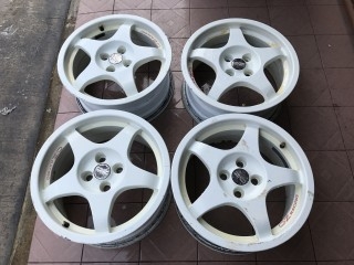 ล้อเเท้ OZ RACING 16กว้าง7นิ้วอ๊อฟ35 4รู 100 สีเดิมๆเก่าญี่ปุ่นเเท้สภา ล้อเเท้ OZ RACING 16กว้าง7นิ้วอ๊อฟ35 4รู 100 สีเดิมๆเก่าญี่ปุ่นเเท้สภา