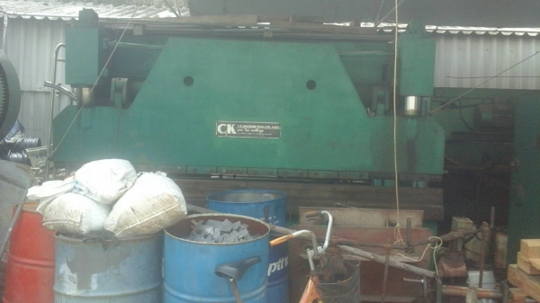 ขายเครื่องตัดกับเครื่องพับ10ฟุตตัดได้และพับได้6มิลขายคู่ครับ