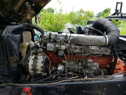 ขายHino F18 ดั๊มดะบะเนียมสภาพสวยพร้อมใช้ ติดต่อคุณอ๊อฟพิจิตร086-737-9991