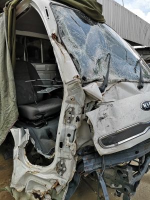 ขายอะไหล่และซ่อมkia k2500k2900hyundai H1