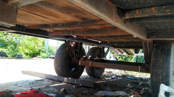 เทนเลอร์ต่อพวงสี่ล้อสภาพดีพร้อมใช้งานเลยคับ