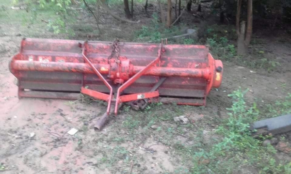 ขายรถไถ L4508 ปี52 อุปกรณ์ครบ ดันหน้า ผานหลัง โรตารี่ สภาพพร้อมใช้งาน ราคา230,000 สนใจโทร 090-8588220คุณนะ 093-3258446คุณบิว เว็บไซต์ส่วนตัว www.narong2truck.com www.truck.in.th/498 ID: narong498 ID: 09332584461 เพจ Facebook ณรงค์ ซื้อขายรถมือสอง กลุ่ม Fa