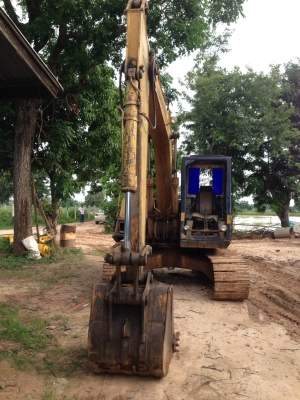 ขายด่วน แม็คโคร KOMATSU PC100-3 สภาพสวย พร้อมใช้งาน เครื่องปั้มดี โซ่ช่วงล่างสวย เอวแน่น รถทำงานดีเร็วไม่โหลด เอกสารสัญญาซื้อขาย   ที่เบอร์093-0764943 088-3223272