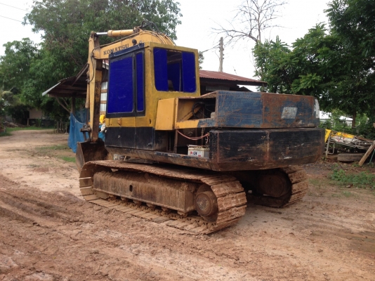 ขายด่วน แม็คโคร KOMATSU PC100-3 สภาพสวย พร้อมใช้งาน เครื่องปั้มดี โซ่ช่วงล่างสวย เอวแน่น รถทำงานดีเร็วไม่โหลด เอกสารสัญญาซื้อขาย   ที่เบอร์093-0764943 088-3223272