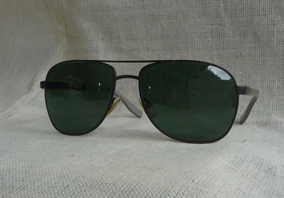 แว่นตาแนวนักบินสายพันธุ์อินทรีเหล็ก  เยอรมันตัวแท้!  ราคานักศึกษา!  Authentic HUGO BOSS handmade in Germany