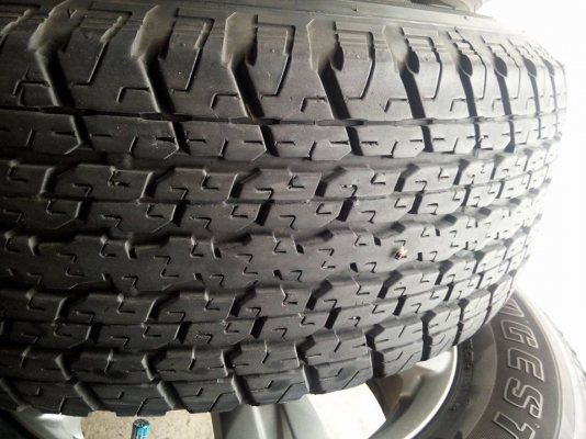 แม็กmu-xไม่มีรอยพร้อมยางบริดโตน255/65/17ปี15 4เส้น