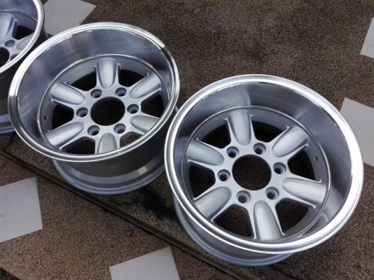 ล้อขอบ15 กว้าง8.5 ออฟ-30