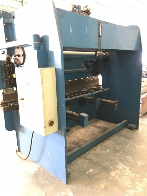 เครื่องพับยาว 2.5 ม