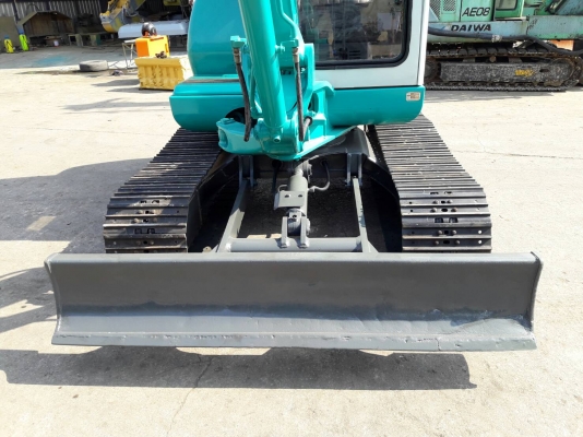 KOMATSU รุ่น PC 40-7