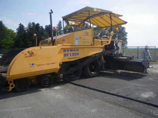 ถึงไทยแล้วรถปูยาง DEMAG DF-135P  สภาพสายพร้อมใช้งานครับ