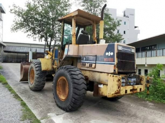 ขาย.595,000฿.KOMATSU.wa.-180-1 เครื่องดี.ปั้มดี.เกียร์แรง.เอวดี.แขนสวย ยางดี.เอกสารใบซื้อขาย.พร้อมออกใบกำกับภาษีให้ รถอยู่ ระยอง 090-772-3710 090-772-3708