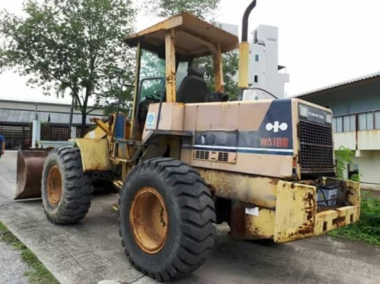 ขาย.595,000฿.KOMATSU.wa.-180-1 เครื่องดี.ปั้มดี.เกียร์แรง.เอวดี.แขนสวย ยางดี.เอกสารใบซื้อขาย.พร้อมออกใบกำกับภาษีให้ รถอยู่ ระยอง 090-772-3710 090-772-3708