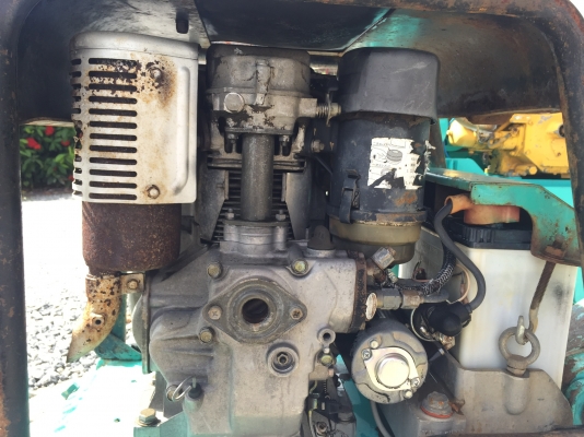 ขายเครื่องตบดินMIKASAรุ่นMVH304DSBมือสองญี่ปุ่นเครื่องดีเซลสตารท์กุญแจเดินหน้าถอยหลังได้สภาพดีพร้อมใช้งาน