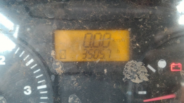 สามย่านแทรคเตอร์ ขายรถไถ KUBOTA M7040 พร้อมดันหน้า  และผาน7 ผ่านงานมา 3,505ชม. ราคา 470,000 รถสภาพเดิมๆ พร้อมใช้  มีรถขนส่งบริการ ร้านสามย่านแทรคเตอร์ อ.แกลง จ.ระยอง 0897489639,0818618678,0899347475 id line=0897489639 id line=0818618678 id line=0899347475