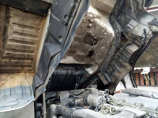 ขาย Hino Mega 320 ปี 50 กระบะล่องสามมิตรไม่ดั้มพ์ เครื่องดี เกียร์ดี คัชซีสวย ยางเต็ม สภาพสวยพร้อมใช้งาน เอกสารพร้อมโอน สนใจติดต่อ 082-1698998,083-9628875