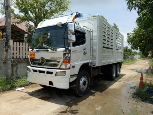 ขาย Hino Mega 320 ปี 50 กระบะล่องสามมิตรไม่ดั้มพ์ เครื่องดี เกียร์ดี คัชซีสวย ยางเต็ม สภาพสวยพร้อมใช้งาน เอกสารพร้อมโอน สนใจติดต่อ 082-1698998,083-9628875