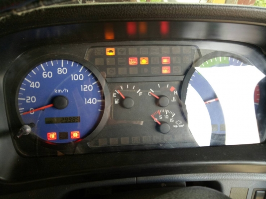 ขาย Hino Mega 320 ปี 50 กระบะล่องสามมิตรไม่ดั้มพ์ เครื่องดี เกียร์ดี คัชซีสวย ยางเต็ม สภาพสวยพร้อมใช้งาน เอกสารพร้อมโอน สนใจติดต่อ 082-1698998,083-9628875