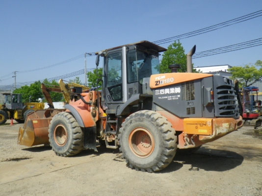 ขายรถตัก ยี่ห้อ TCM รุ่น ZW180 ขายรถตัก ยี่ห้อ TCM รุ่น ZW180