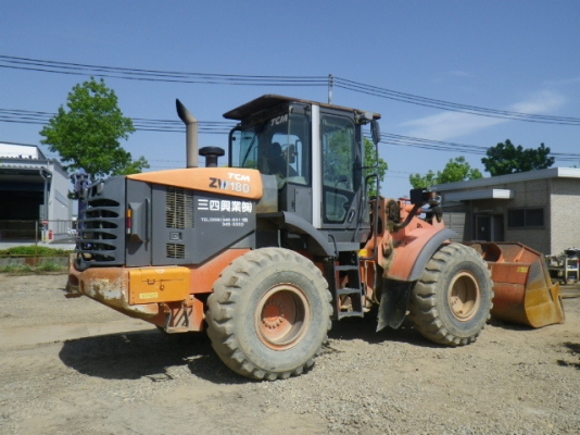 ขายรถตัก ยี่ห้อ TCM รุ่น ZW180 ขายรถตัก ยี่ห้อ TCM รุ่น ZW180