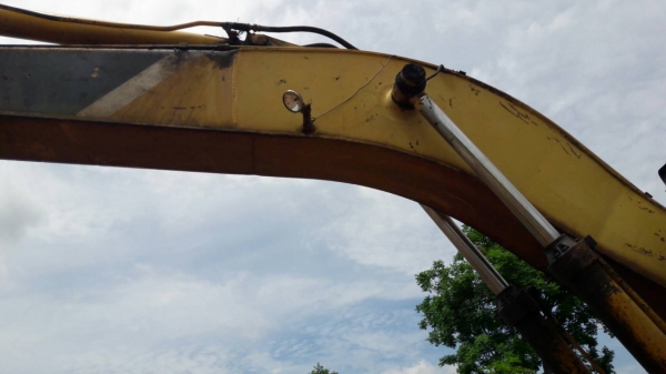 ขายKobelco sk200m2สภาพพร้อมใช้ ติดต่อคุณอ๊อฟพิจิตร086-737-9991 ขายKobelco sk200m2สภาพพร้อมใช้ ติดต่อคุณอ๊อฟพิจิตร086-737-9991