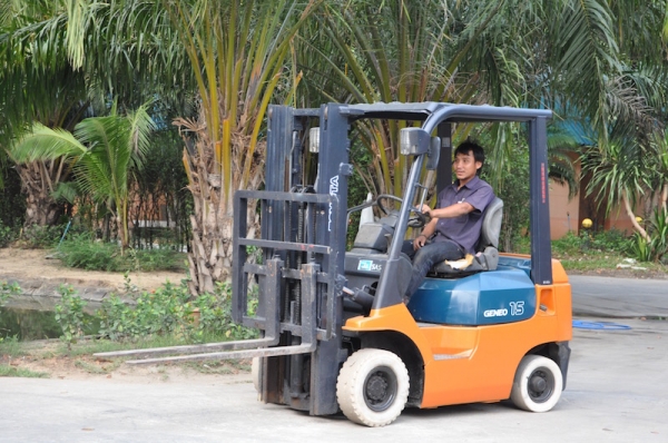ขายFORKLIFT TOTOTA รุ่น7FG15(1.5ตัน) สวยเดิมจากญี่ปุ่น ยังไม่เคยใช้ในไทย 135,000เท่านั้น!!