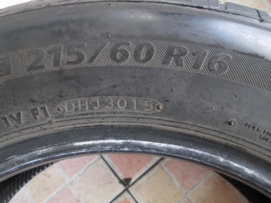 ขายยาง BRIDGESTONE EP200 215-60-16 ปี3015 ดอกล้นๆ 1คู่