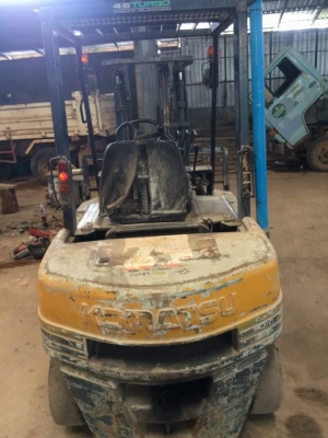 ขายรถโฟคลิฟ สภาพพร้อมใช้งาน ราคา230,000 สนใจโทร 090-8588220คุณนะ 093-3258446คุณบิว เว็บไซต์ส่วนตัว www.narong2truck.com www.truck.in.th/498 ID: narong498 ID: 09332584461 เพจ Facebook ณรงค์ ซื้อขายรถมือสอง กลุ่ม Facebook ณรงค์ ซื้อขายรถมือสอง