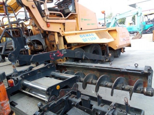 รถปูยาง SUMITOMO HA60W-5 แบบล้อยาง มือสองญี่ปุ่น รถปูยาง SUMITOMO HA60W-5 แบบล้อยาง มือสองญี่ปุ่น