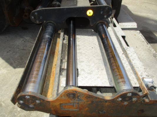 รถปูยาง SUMITOMO HA60W-5 แบบล้อยาง มือสองญี่ปุ่น รถปูยาง SUMITOMO HA60W-5 แบบล้อยาง มือสองญี่ปุ่น