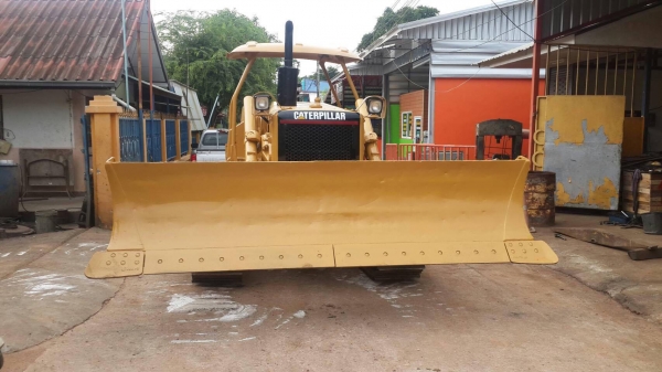 ขายแทรคเตอร์ CAT D5B 47X-395 เครื่องยนต์44V