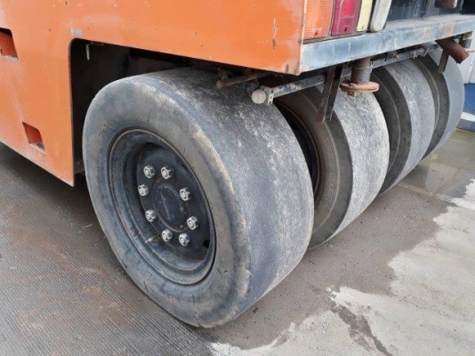 รถบดล้อยาง 7 ล้อ DYNAPAC RT200W # 8A2-45109 มือสองญี่ปุ่น