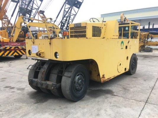 รถบดล้อยาง 7 ล้อ DYNAPAC RT200W # 8A2-45109 มือสองญี่ปุ่น