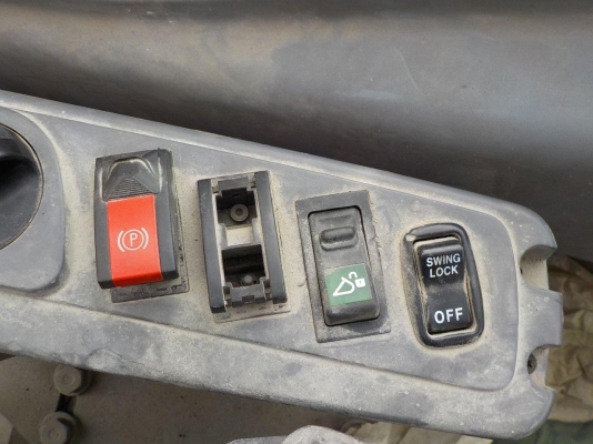 รถขุดล้อยาง KOMATSU PW140-7 มือสองยุโรป รถขุดล้อยาง KOMATSU PW140-7 มือสองยุโรป