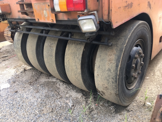 รถขุดล้อยาง KOMATSU PW140-7 มือสองยุโรป รถขุดล้อยาง KOMATSU PW140-7 มือสองยุโรป