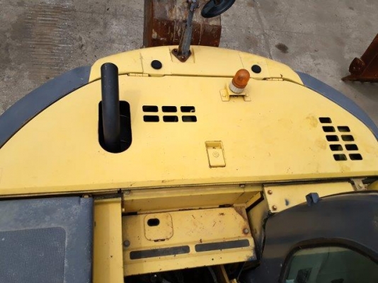 รถขุดล้อยาง KOMATSU PW140-7 มือสองยุโรป รถขุดล้อยาง KOMATSU PW140-7 มือสองยุโรป