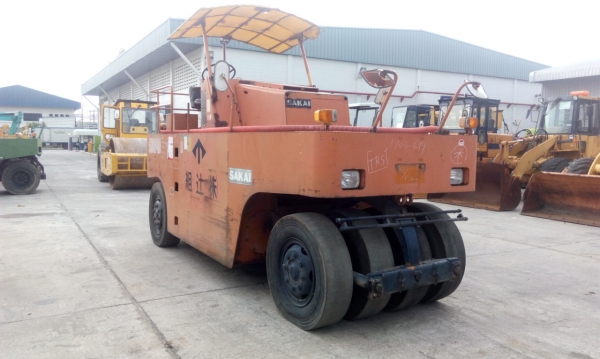 รถขุดล้อยาง KOMATSU PW140-7 มือสองยุโรป รถขุดล้อยาง KOMATSU PW140-7 มือสองยุโรป