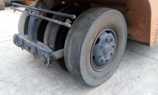 รถขุดล้อยาง KOMATSU PW140-7 มือสองยุโรป รถขุดล้อยาง KOMATSU PW140-7 มือสองยุโรป