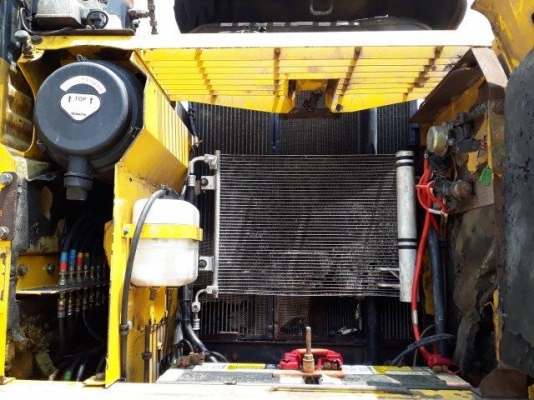 รถขุดล้อยาง KOMATSU PW140-7 มือสองยุโรป รถขุดล้อยาง KOMATSU PW140-7 มือสองยุโรป