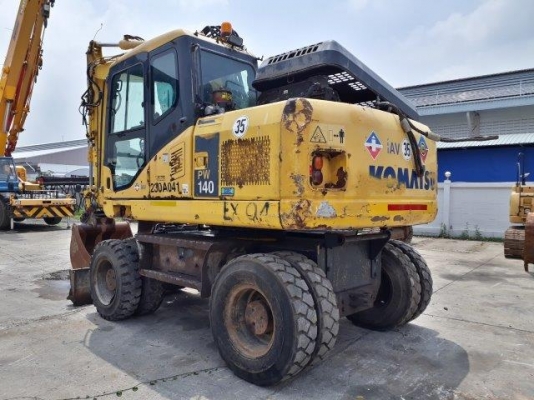 รถขุดล้อยาง KOMATSU PW140-7 มือสองยุโรป รถขุดล้อยาง KOMATSU PW140-7 มือสองยุโรป