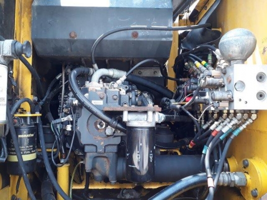 รถขุดล้อยาง KOMATSU PW140-7 มือสองยุโรป รถขุดล้อยาง KOMATSU PW140-7 มือสองยุโรป