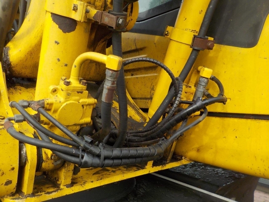 รถขุดล้อยาง KOMATSU PW140-7 มือสองยุโรป รถขุดล้อยาง KOMATSU PW140-7 มือสองยุโรป