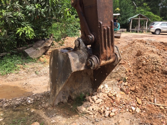 รถขุด SK907 ปั้มk3v ขายตามสภาพ เฟมไม่สวย ที่หนักอยู่...