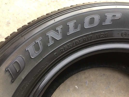 ยาง Dunlop 265-65-17 ปี 15 ครบชุด 4 เส้น 5500 สภาพสวยๆไม่มีปะไม่บวมไม่กินข้าง ดอกยางเหลือเยอะเอาไปวิ่งกันใด้อีกยาวค่ะ ยาง Dunlop 265-65-17 ปี 15 ครบชุด 4 เส้น 5500 สภาพสวยๆไม่มีปะไม่บวมไม่กินข้าง ดอกยางเหลือเยอะเอาไปวิ่งกันใด้อีกยาวค่ะ