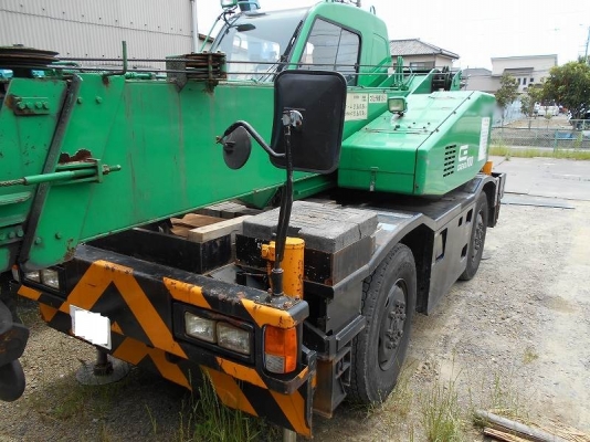 รถขุด 13 ตัน KOBELCO SK135SR-1ES YY04 มือสองญี่ปุ่น