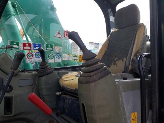 รถขุด 13 ตัน KOBELCO SK135SR-1ES YY04 มือสองญี่ปุ่น