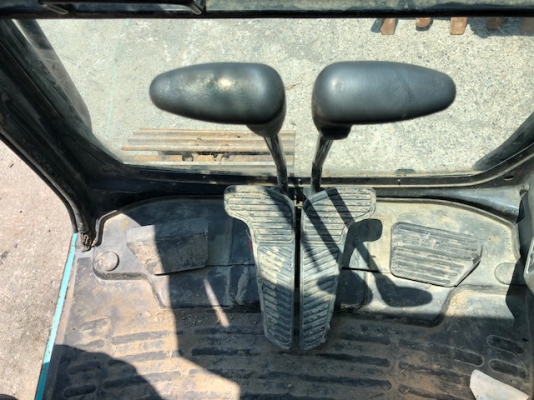 รถขุด 13 ตัน KOBELCO SK135SR-1ES YY04 มือสองญี่ปุ่น