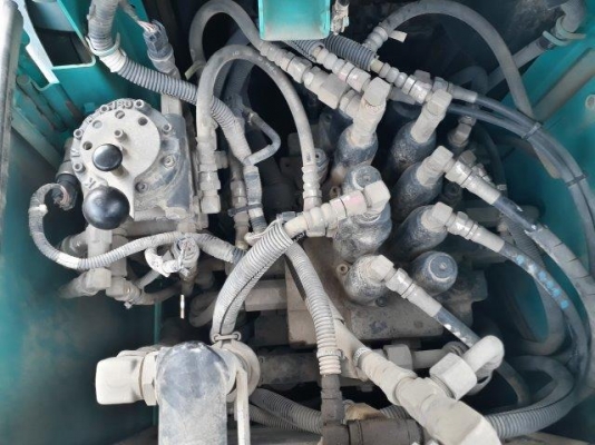 รถขุด 13 ตัน KOBELCO SK135SR-1ES YY04 มือสองญี่ปุ่น