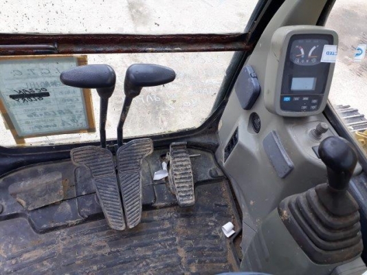 รถขุด 13 ตัน KOBELCO SK135SR-1ES YY04 มือสองญี่ปุ่น