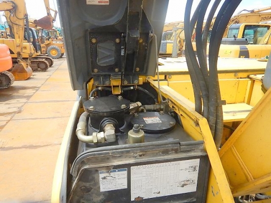 รถขุด 13 ตัน KOBELCO SK135SR-1ES YY04 มือสองญี่ปุ่น