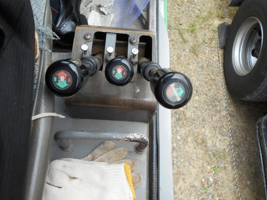 รถขุด 13 ตัน KOBELCO SK135SR-1ES YY04 มือสองญี่ปุ่น